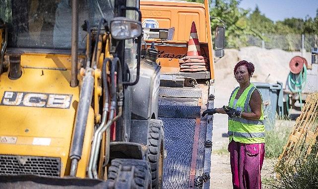 Büyükşehir’in bayan alımlı operatörü tabuları yıktı