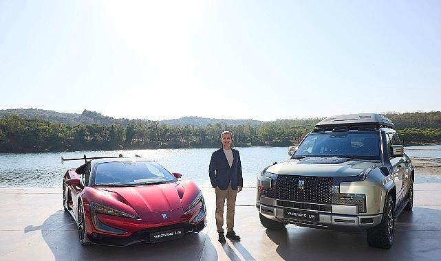 BYD Türkiye, Yüzen, Kendi Etrafında Dönen ve Zıplayabilen Araçlarıyla Türkiye’de Teknoloji Gösterisi Yaptı