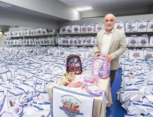 Canik Belediyesi’nden Okula Başlayan Tüm Çocuklara Çanta ve Kırtasiye Setleri Armağan