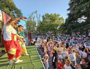 Gölcük’te Okul Yolu Şenliğe Dönüşüyor