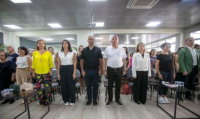 Güzelbahçe Sağlıklı Yaş Alma Merkezi yeni dönemine coşkulu açılış