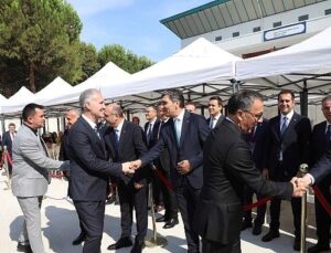 İnegöl’de Hem Yeni Eğitim Öğretim Yılı Hem Yeni Okul Birlikte Açıldı