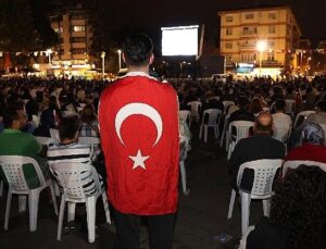 Kent Meydanı, 12 Dev Adam’ın final heyecanına sahne oldu