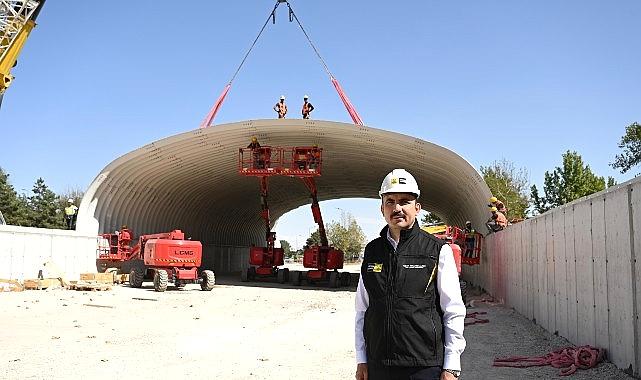Lider Altay Türkiye’de Birinci Kere Denenen Teknikle İnşaatı Süren Köprülü Kavşağın Trafiği Rahatlatacağını Açıkladı