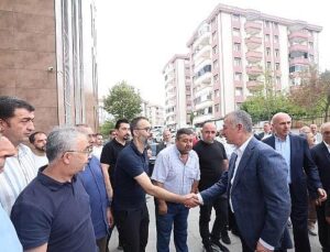 Lider Büyükakın, Gebzeli servisçilerle bir ortaya geldi