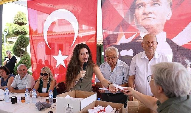 Lider Denizli, Çeşme’de 32 yıllık tapu problemini çözdü