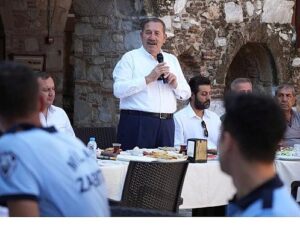 Lider Topuz, Zabıta Çalışanlarıyla Bir Ortaya Gelerek Haftalarını Kutladı