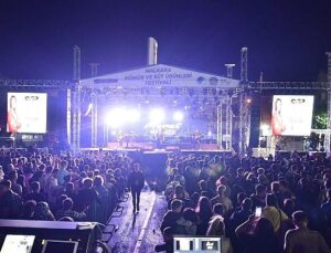 Malkara Kömür ve Süt Eserleri Şenliği’nde Coşku Dolu Konser Gecesi