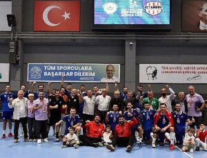 Nilüfer Belediyespor, dörtte dört yaptı