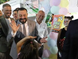 Ödemiş 41. Ulusal Fuarda 90’lar Rüzgarı
