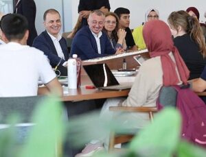 Ömer Çelik, Taze’ye gitti Ulusal İrade’yi çok beğendi