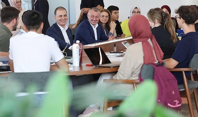 Ömer Çelik, Taze’ye gitti Ulusal İrade’yi çok beğendi