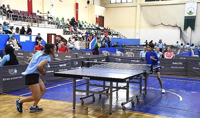 Osmangazi Belediyesi masa tenisine konut sahipliği yaptı