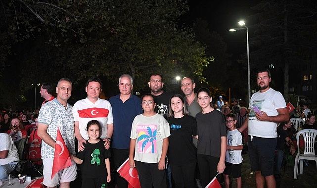 Osmangazi Belediyesi ulusal heyecanı meydanlara taşıdı