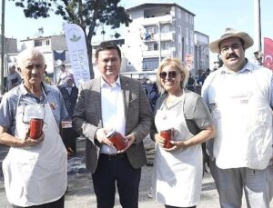 Osmangazi Belediyesi’nden vatandaşlara salça takviyesi