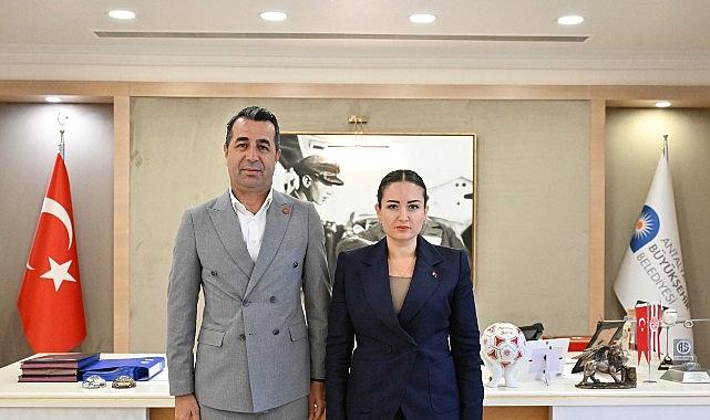 Özdemir Merkezefendi ve Tuzlukçu Belediye Liderlerini kabul etti