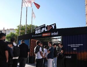 RE:PLAY oyun turnuvası tüm süratiyle devam ediyor