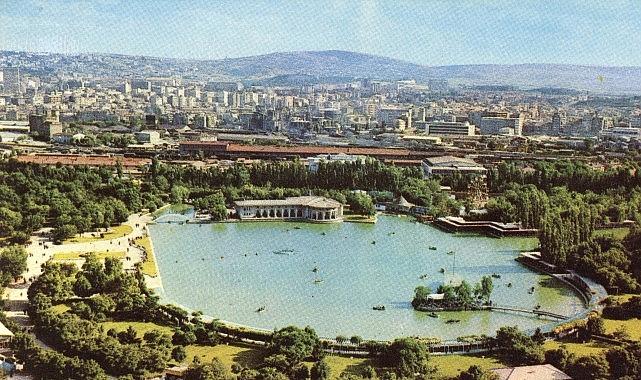 Salt, bu yıl 6 Ekim’de kutlanacak Dünya Mimarlık Günü kapsamında bir konuşma ile kent yürüyüşü düzenliyor