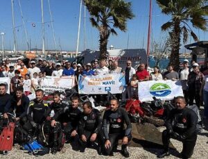 Urla’da kıyı ve deniz paklığı yapıldı