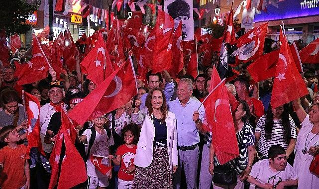 Yılmaz Özdil ve Korcan Karar Karşıyaka’da!