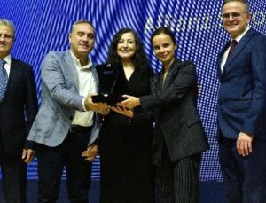 Allianz 2024 Entegre Raporu Ödüllendirildi