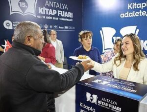 Antalya Kitap Fuarı’nı 1 milyon 103 bin kişi ziyaret etti
