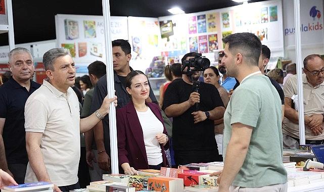 Antalyalılardan 15. Antalya Kitap Fuarı’na ağır ilgi