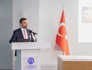 Bayanlar Göğüs Kanserinde Erken Teşhis için Sanatta Buluştu