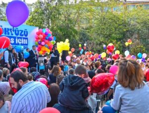 Beşiktaş’ta Balonlar Atlas İçin Gökyüzüne Bırakıldı