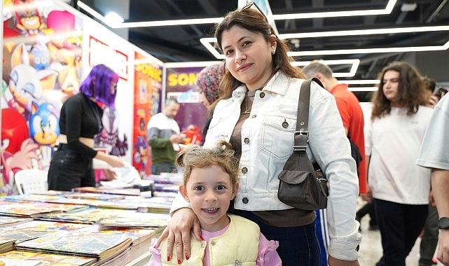 Bu fuarda kitap sevgisi anneden başlar