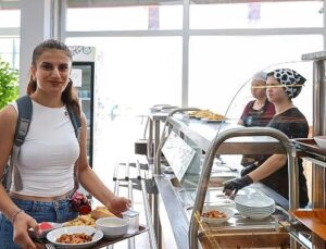 Buca Belediyesi’nden öğrenci bütçesine takviye