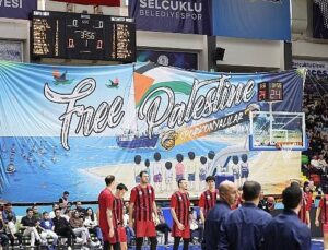 Büyükşehir Belediyespor – Gaziantep Basketbol Maçında Gazze’ye Takviye Pankartı Açıldı