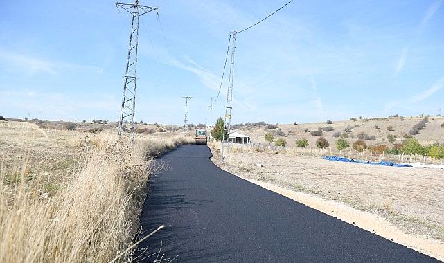 Çalta Mahallesi’ne Tarihinde Birinci Defa Asfalt Çalışması