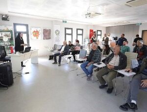 Efes Selçuk’ta üreticilere “Ücretsiz Toprak Tahlili Eğitimi” verildi