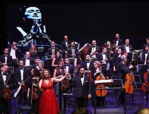 Efsane Soprano Leyla Gencer Bakırköy’de Anıldı