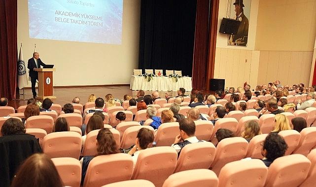 Ege Üniversitesinde muvaffakiyet ve gurur günü
