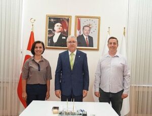 Egeli akademisyenden ziraî üretimde plastik kirliliğine yönelik değerli proje