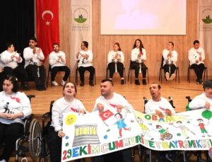 Engelli Bireyler Osmangazi’de Cumhuriyet Bayramını Kutladı