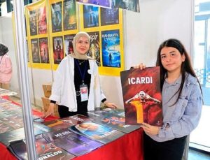 Ezeli rekabet Kitap Fuarı’na taşındı