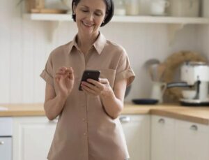 Finansal Özgürlük İmkânı Kadınların BES’teki Yükselişini Destekliyor