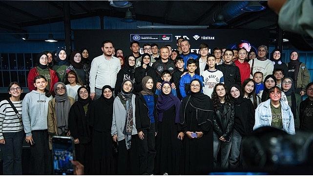 Gençler, Alper Gezeravcı ile buluştu