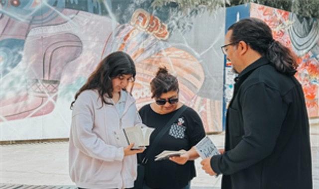 Gezici Kütüphane, Ege Üniversitesi Metro durağında