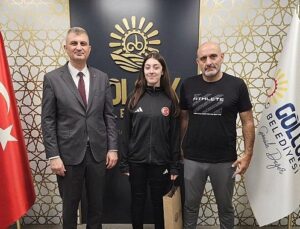 Gölcük Belediyespor Atleti Ulusal Grupta