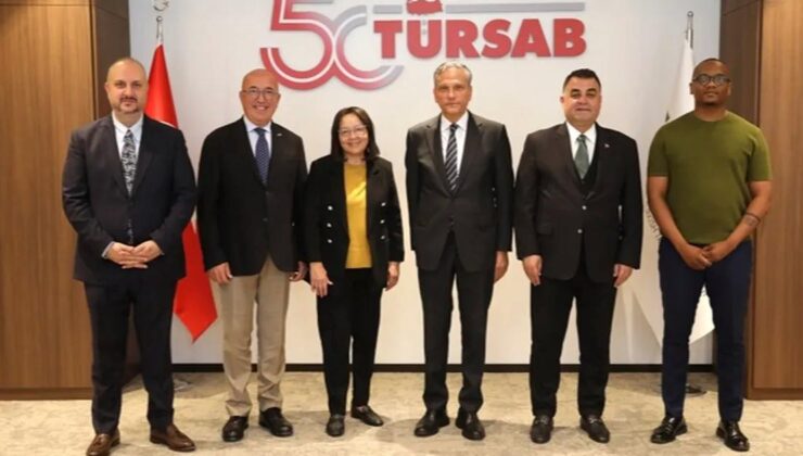 Güney Afrika Turizm Bakanı Patricia De Lille TÜRSAB’ı Ziyaret Etti