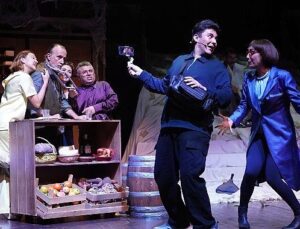 İBB Kent Tiyatroları Kasım Ayında 35 Oyunu Seyirciyle Buluşturuyor