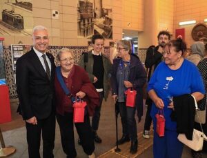 İETT’den Dünya Yaşlılar Günü’nde Manalı Ziyaret