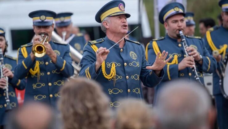 İzmir’de Cumhuriyet Kutlamaları Devam Ediyor