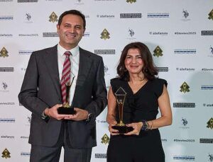 Jolly, Stevie Awards’ta iki milletlerarası mükafatın sahibi oldu