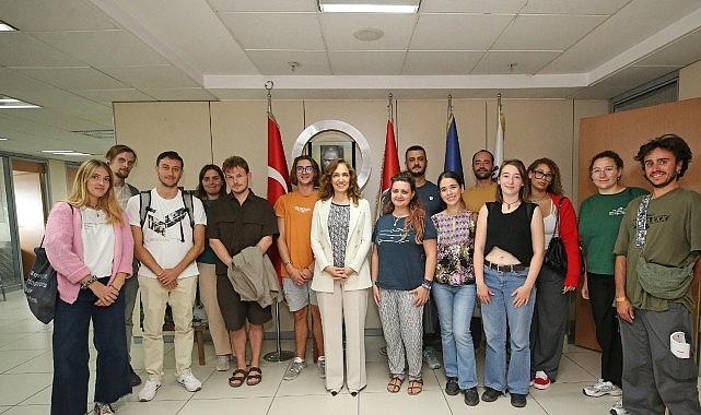 Karşıyakalı öğrencilere milletlerarası eğitim dayanağı