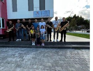 Kemer Belediyesi’nden Burdur Belediyesi bando grubuna takviye